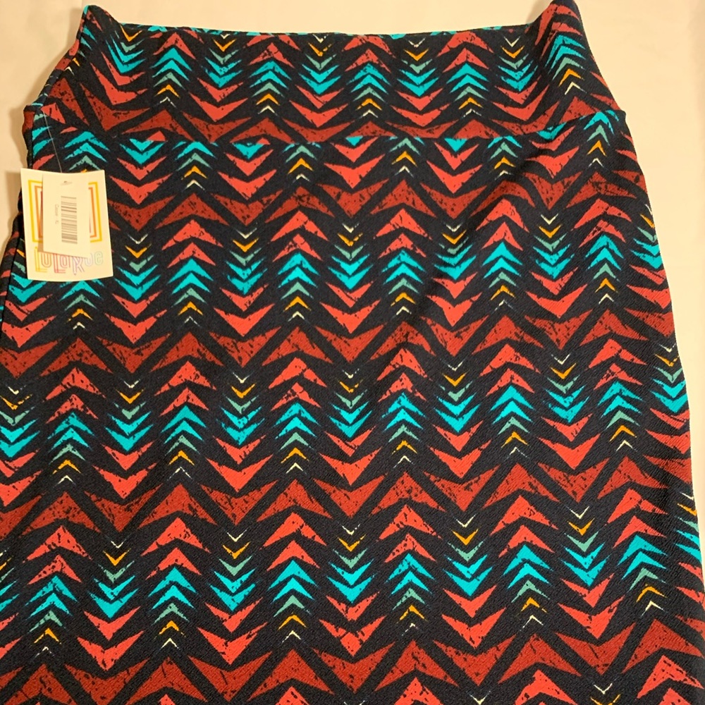 NWT LuLaRoe Cassie skirt